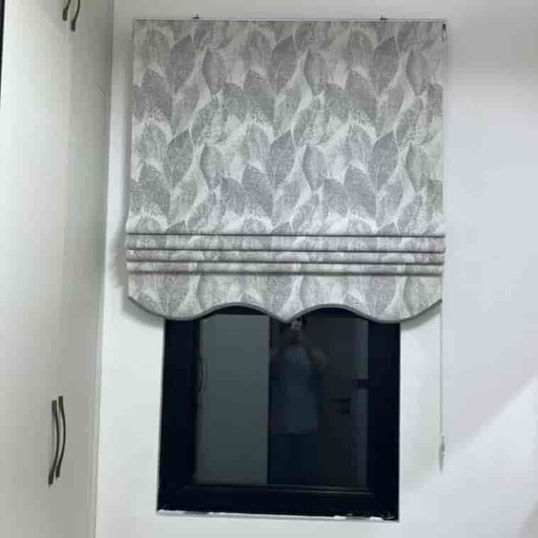 پرده رومن