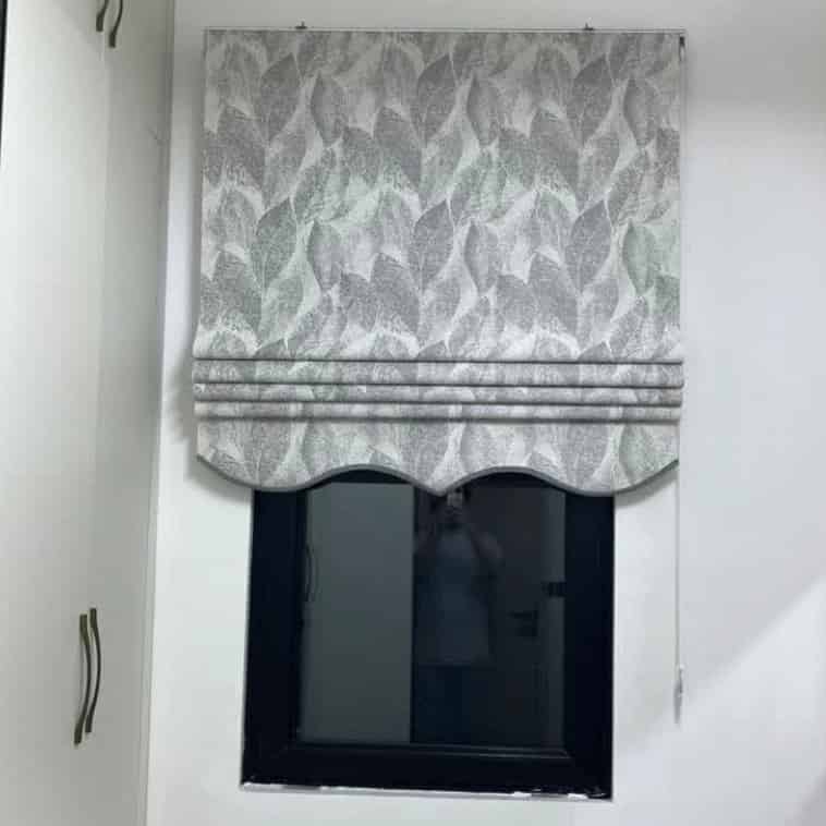 پرده رومن